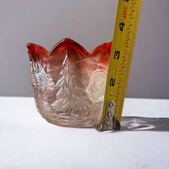 Vtg Mikasa Glass Red to Clear Tulip Christmas Tealight Candle Holder Bowl - Picture 9 of 10